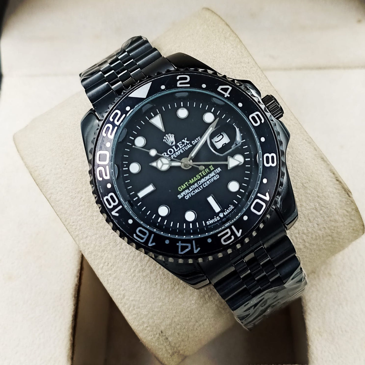 Two-Tone Bezel GMT-Style Men's Watch Silver Jubilee Strap